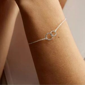 Women’s Minimalist Stainless Steel Bracelet 7” for small Wrist